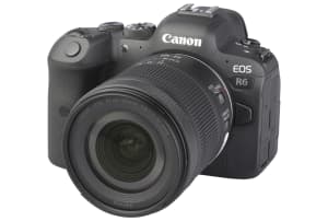 Canon EOS R6 met RF 24-105mm f/4-7.1 IS STM