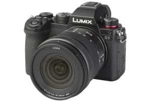 Panasonic Lumix DC-S5 met S 20-60mm f/3.5-5.6