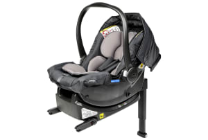 Graco Snugessentials + Isofamily i-Size Base