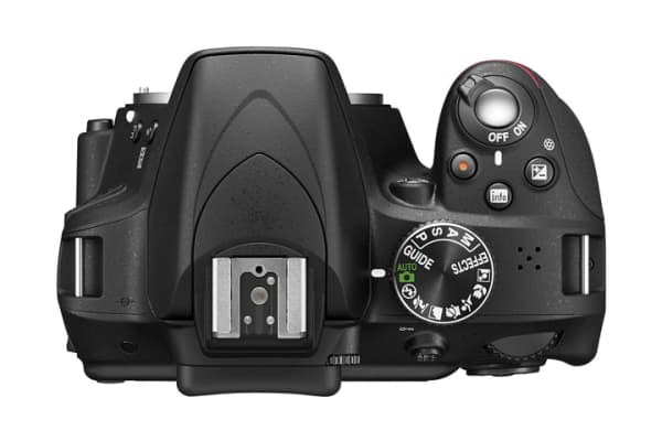 Nikon - D3300 met AF-S DX NIKKOR 18-55mm 1:3,5-5,6G VR II - 7