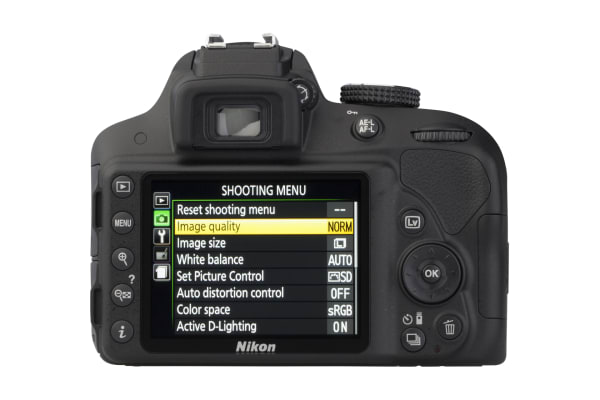 Nikon - D3300 met AF-S DX NIKKOR 18-55mm 1:3,5-5,6G VR II - 1