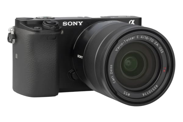 Sony - Alpha 6000 met Zeiss Vario-Tessar E 4 16-70mm ZA OSS T* - 3