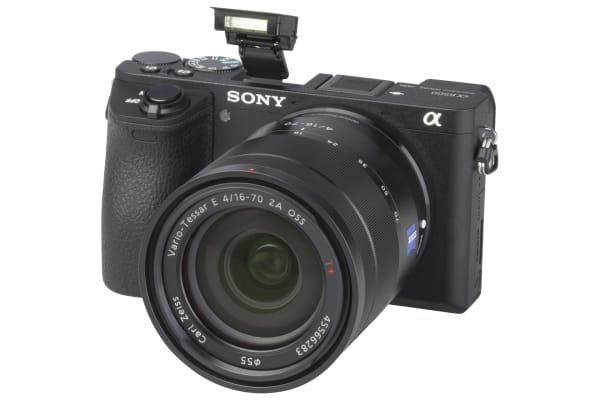 Sony - Alpha 6500 met Vario-Tessar T* E 16-70mm F4 ZA OSS - 0