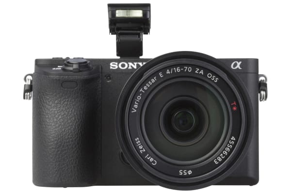 Sony - Alpha 6500 met Vario-Tessar T* E 16-70mm F4 ZA OSS - 1
