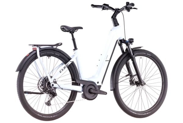 Cube - Kathmandu Hybrid One 800 - 8