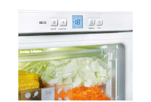 v1677864679/productvergelijker/VRIEZERS/12595016_kk_4-6