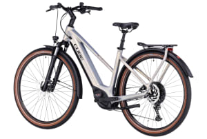 v1682933571/productvergelijker/ELFIETS/20230175B04_Cube_Touring_Hybrid_Pro_625_pearlysilver%25C2%25B4n%25C2%25B4black_Trapeze-9
