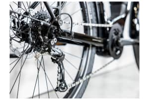 v1683648322/productvergelijker/ELFIETS/IC23186-0318-11-50_08_Trek%2BAllant%252B%2B5%2BStagger%2B545Wh-8