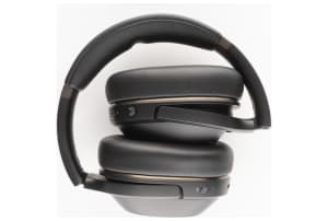 v1698321491/productvergelijker/HOOFDTELEFOONS/IC21776-0212-00_03-2