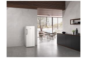 v1706891636/productvergelijker/VRIEZERS/31586437_kk_7-8