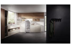 v1713347546/productvergelijker/VRIEZERS/50738688_kk_9-8