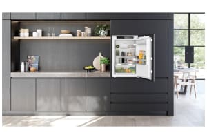 v1716297555/productvergelijker/VRIEZERS/40827647_kk_21-5