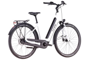 v1728832205/productvergelijker/ELFIETS/20236088A_05_Cube%2BSupreme%2BHybrid%2BComfort%2BOne%2B500%2Beasy-entry%2Bmetallicwhite%25C2%25B4n%25C2%25B4black-5