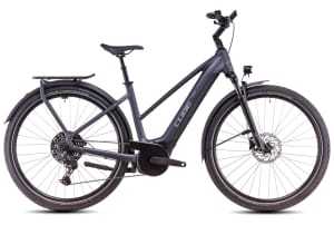 v1728833160/productvergelijker/ELFIETS/20236105C_00_Cube%2BTouring%2BHybrid%2BPro%2B625%2Btrapeze%2Bmetallicgrey%25C2%25B4n%25C2%25B4chrome-1