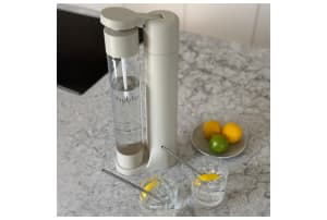 v1747140094/productvergelijker/BRUISWATERMAKER/Beige%2BEnvironment%2B%25234%2B-%2B2000px-2