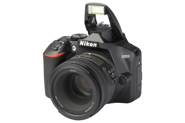 Nikon D3500 met AF-S Nikkor 50mm f/1.8G - Test, Reviews & Prijzen